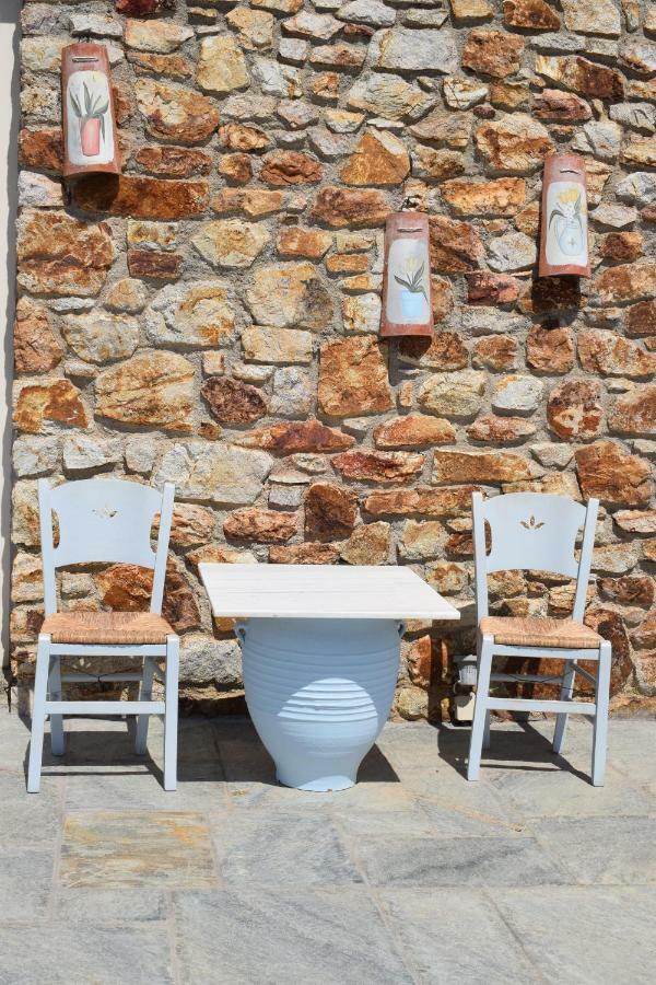 Studios Niovi Serifos Livadi  Exteriör bild